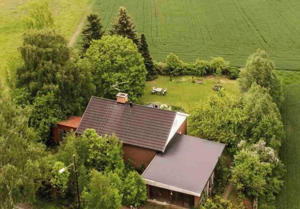 Modernt & Rymligt Sommarhus Pa Landet- Bubbelpool Villa Eskilstuna Exterior photo